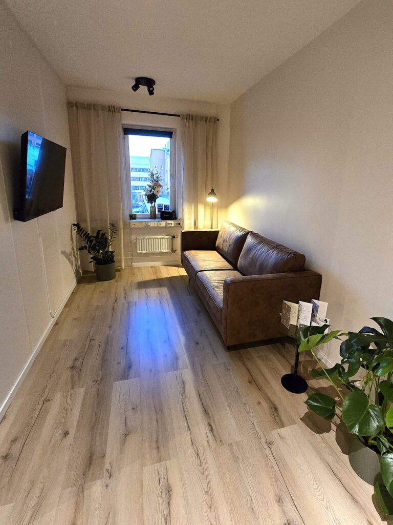Väntrummet hos Dina psykiatriker i Örebro